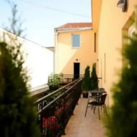 Centar Novi Sad-apartman No 1 Parking On Request Appartement