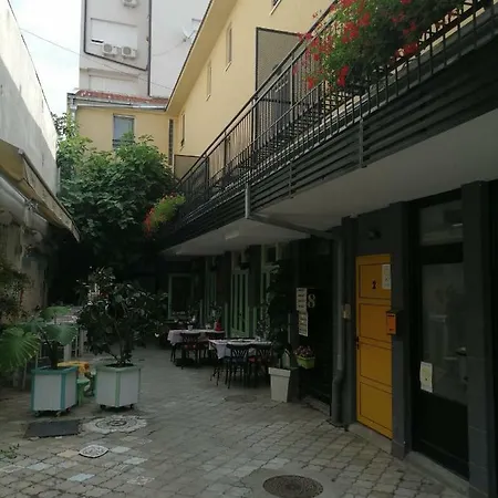 Centar Novi Sad-apartman No 1 Apartment